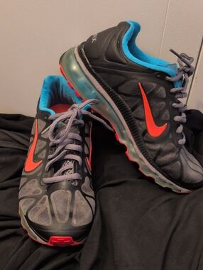 Nike Air Max Women's Running Shoes-RARE!